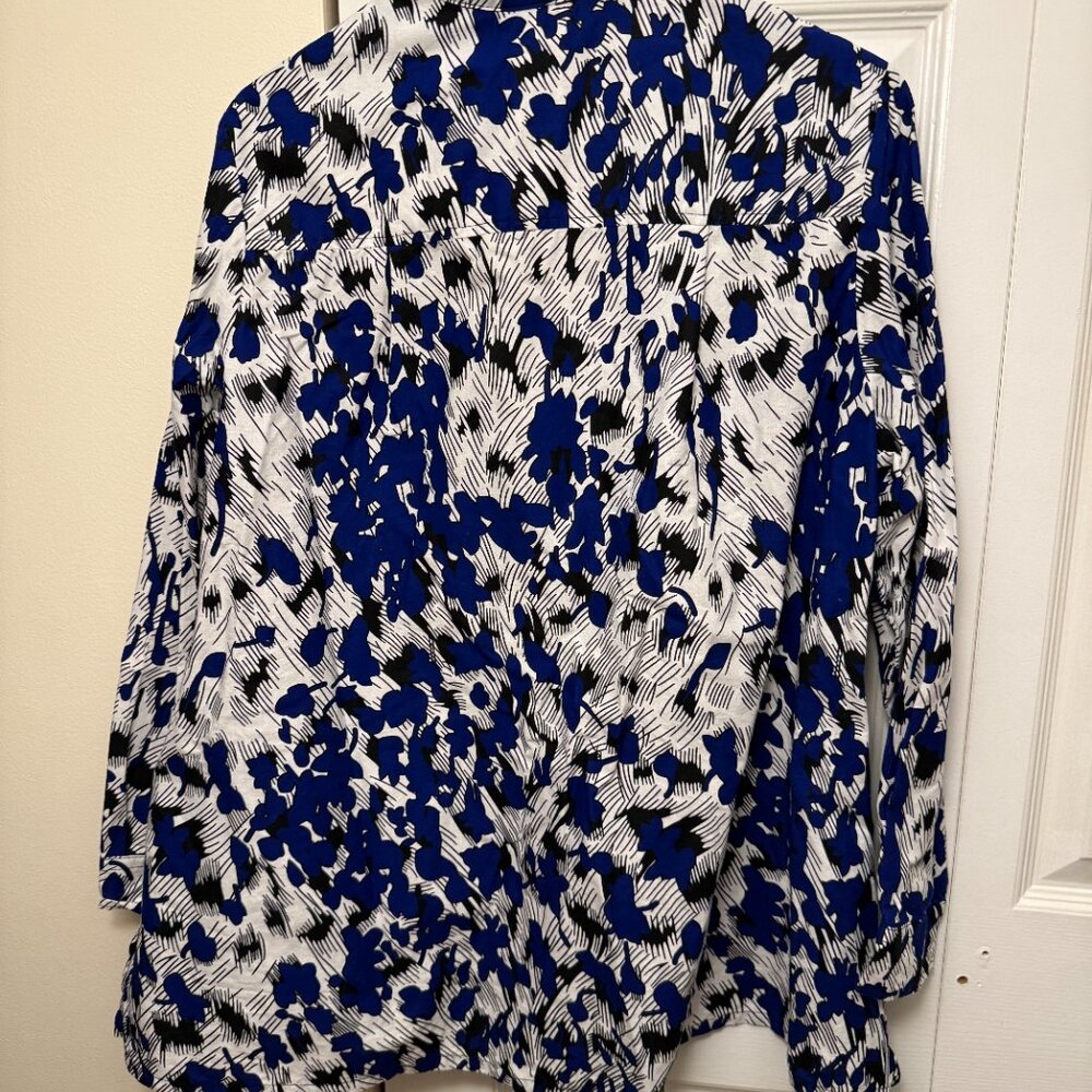 Zuri shirt (petal to the metal print), size large - Picture 2 of 6